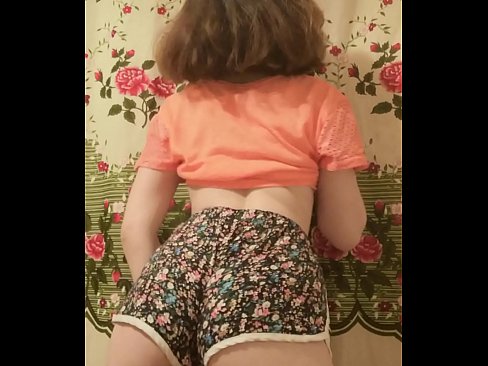 ❤️ Babe żagħżugħa sexy tqaxxir ix-xorts tagħha fuq il-kamera ️❌ Porn biss f'mt.yh9n.top ☑