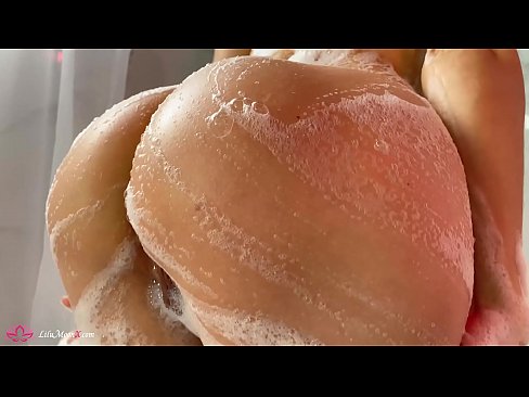 ❤️ Brunette Masturbates Pussy b'vibratur għal orga intens fid-doċċa ️❌ Porn biss f'mt.yh9n.top ☑